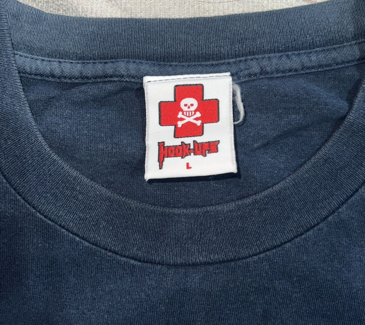 Hook-Ups Hook-Ups × Vintage Hookups skatebrand hooters shirt skate Size US L / EU 52-54 / 3 - 4 Thumbnail