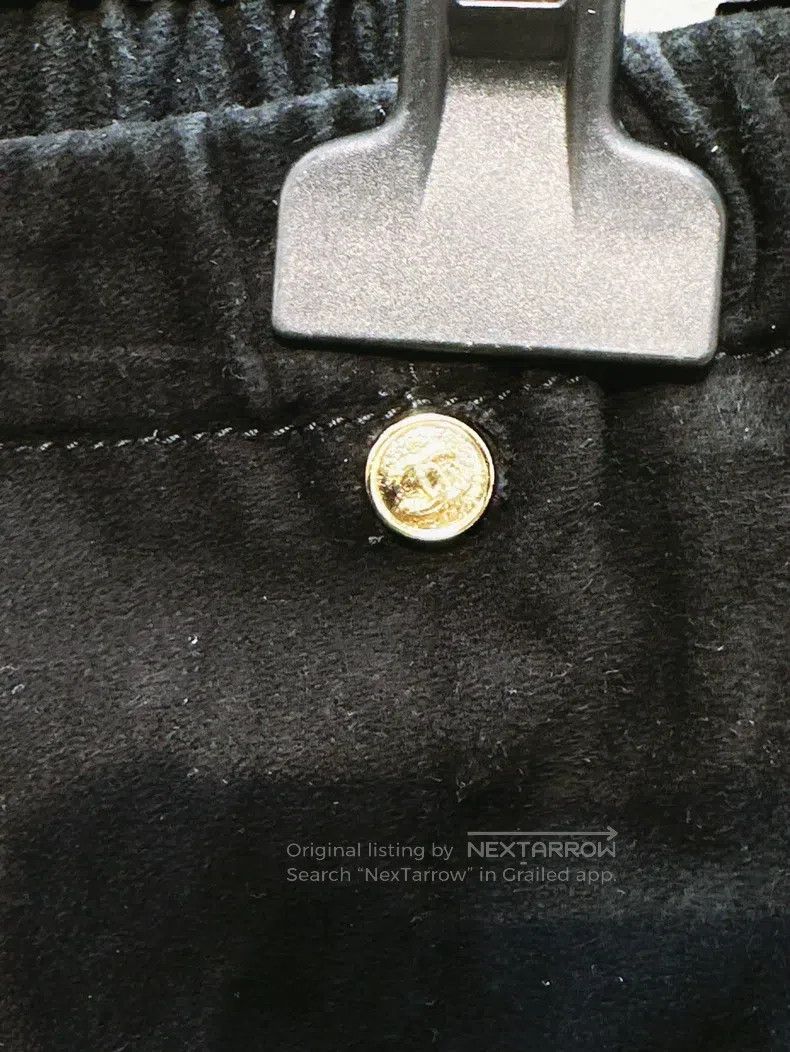 Chanel Chanel Black sheepskin suede pant Size 24" / US 00 / IT 34 - 3 Thumbnail