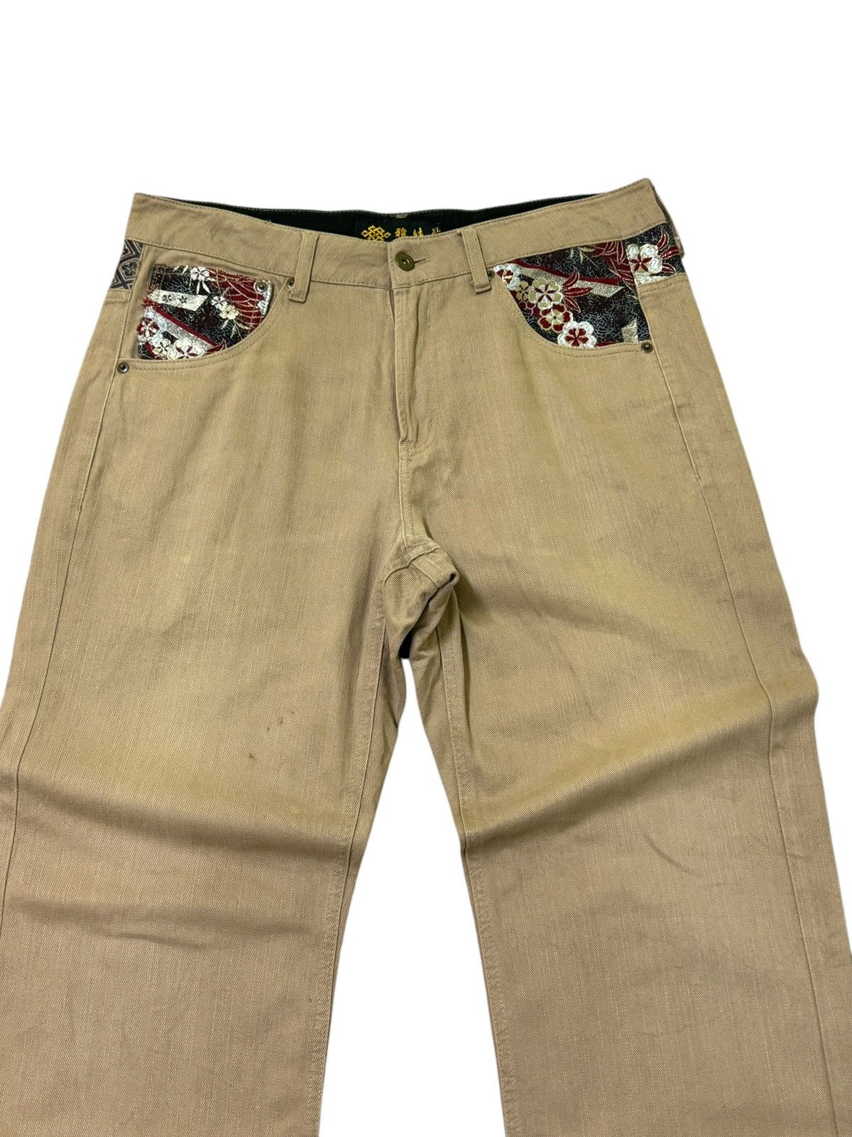 Japanese Brand VINTAGE JAPAN TRADITIONAL DISTRESSED FLORAL MOTIVE JEANS Size US 33 - 3 Thumbnail