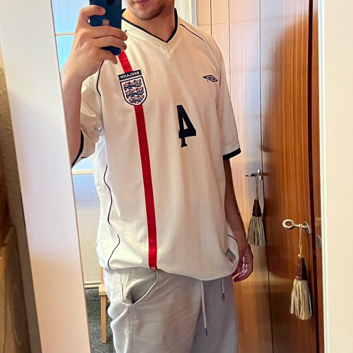 Umbro England 2001-2003 Umbro Jersey #4 Size US XL / EU 56 / 4 - 4 Thumbnail