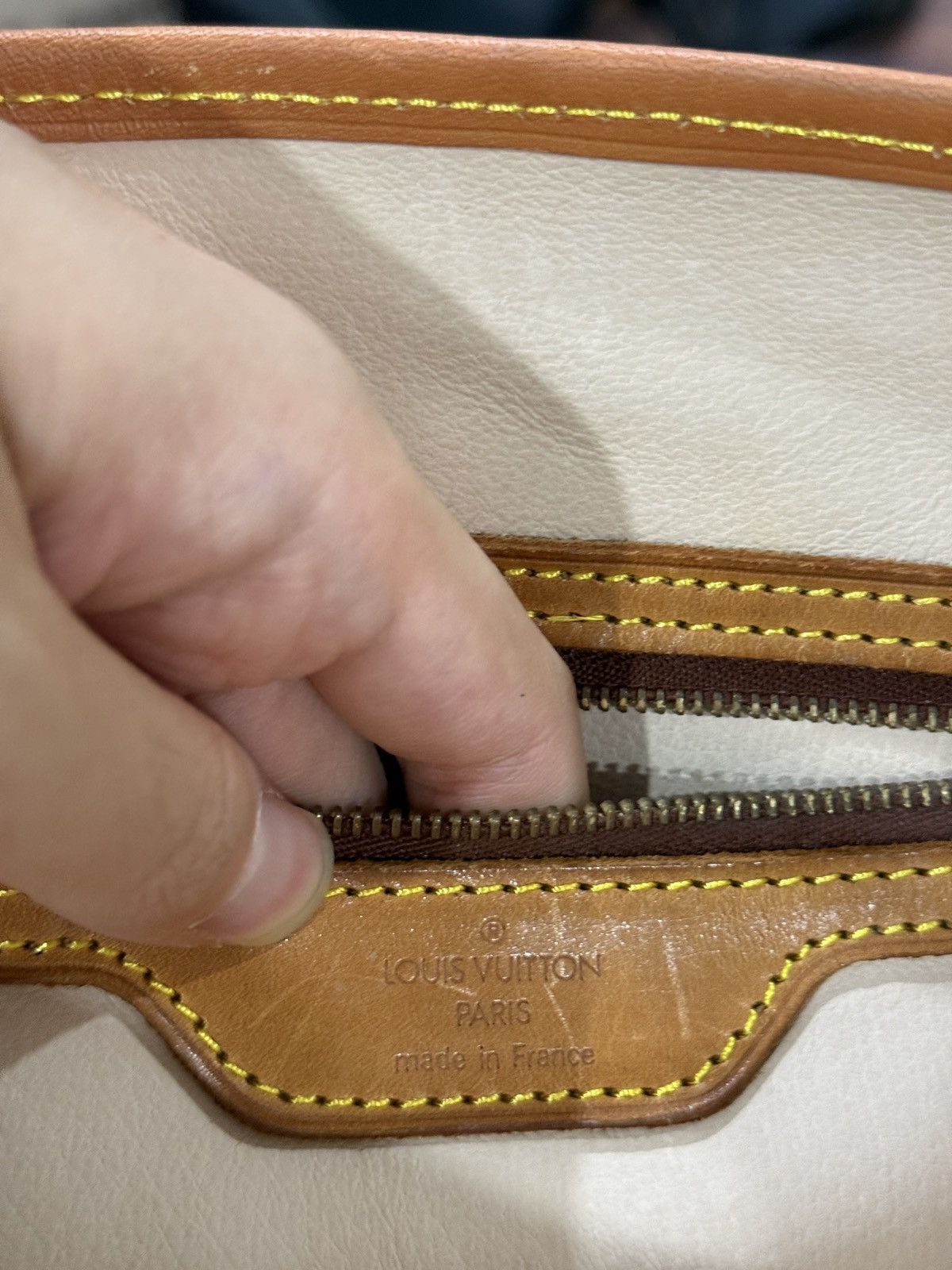 Louis Vuitton Louis Vuitton Monogram Bucket Bag Size ONE SIZE - 4 Thumbnail