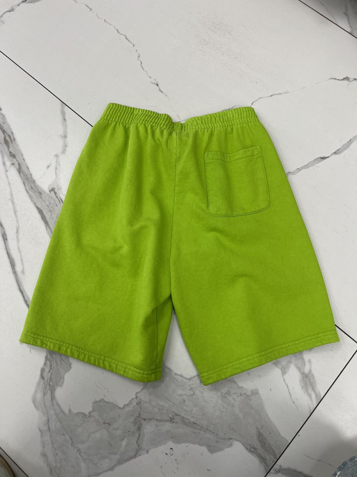 Supreme Supreme Overdyed Small Box Sweatshort "Lime" Size US 30 / EU 46 - 2 Thumbnail