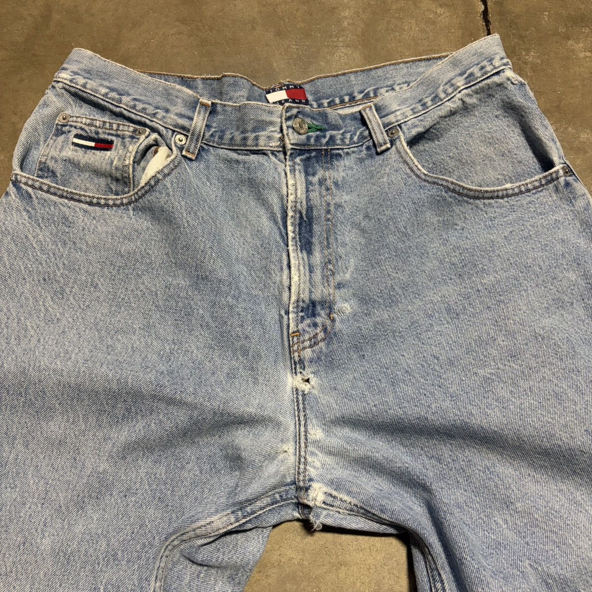 Tommy Hilfiger Vintage Tommy Hilfiger Baggy Denim Jeans Loose Faded 90s USA Size US 36 / EU 52 - 8 Thumbnail