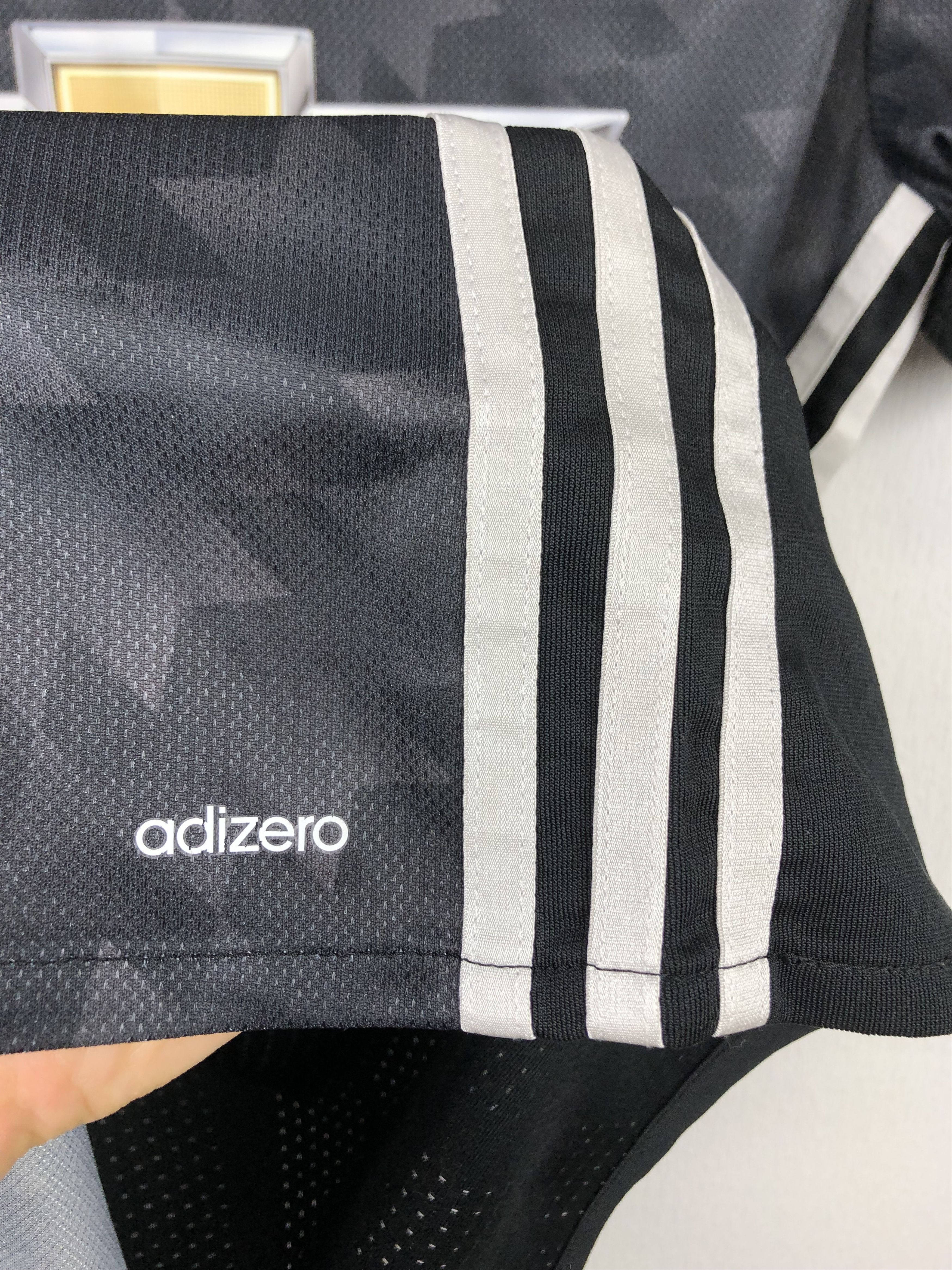 Adidas Manchester United shirt 2017 Soccer Adidas Jersey #10 Size US L / EU 52-54 / 3 - 4 Thumbnail