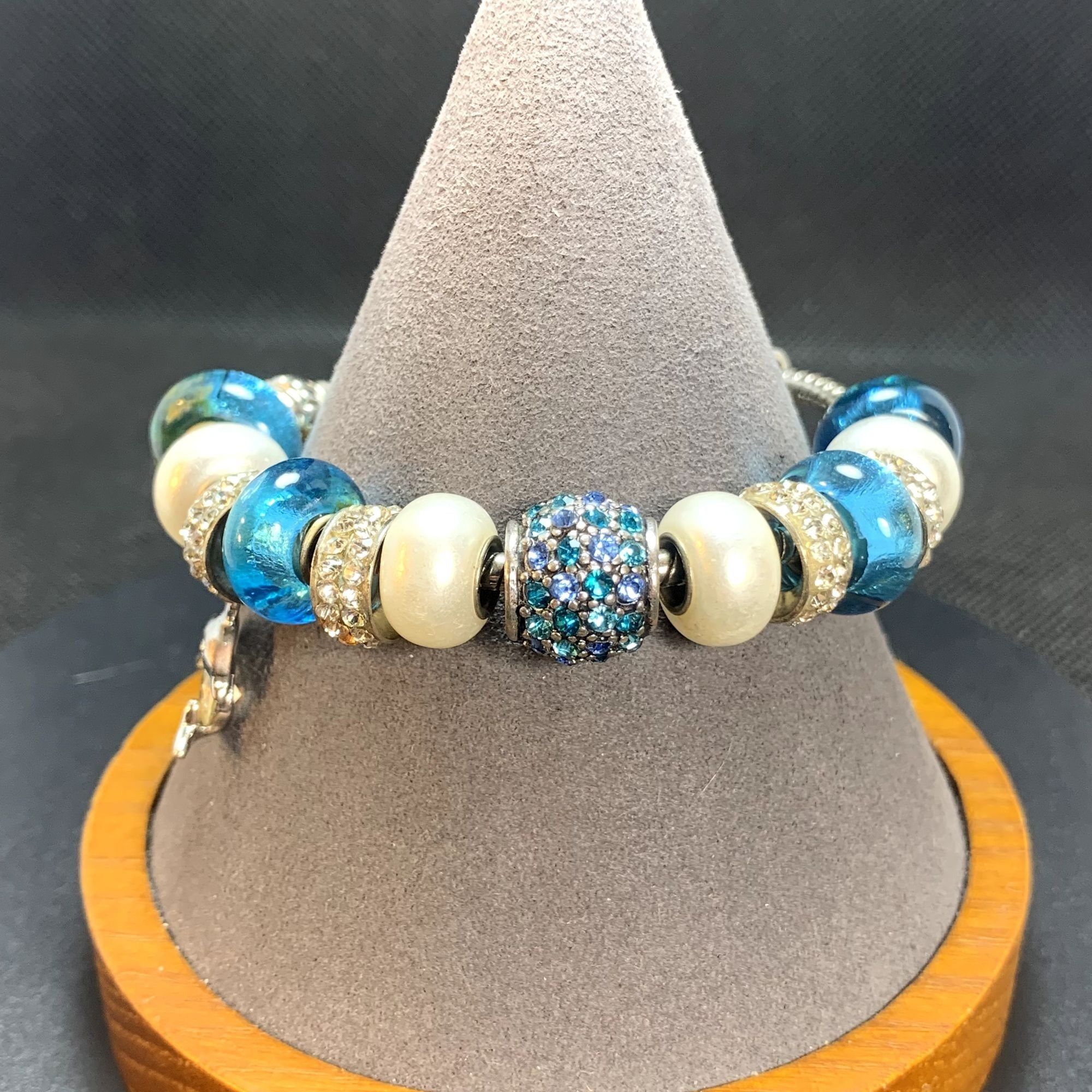 Other Silvertone Slide Charm Bracelet Blue Crystal Blue & White Sl Size ONE SIZE - 3 Thumbnail