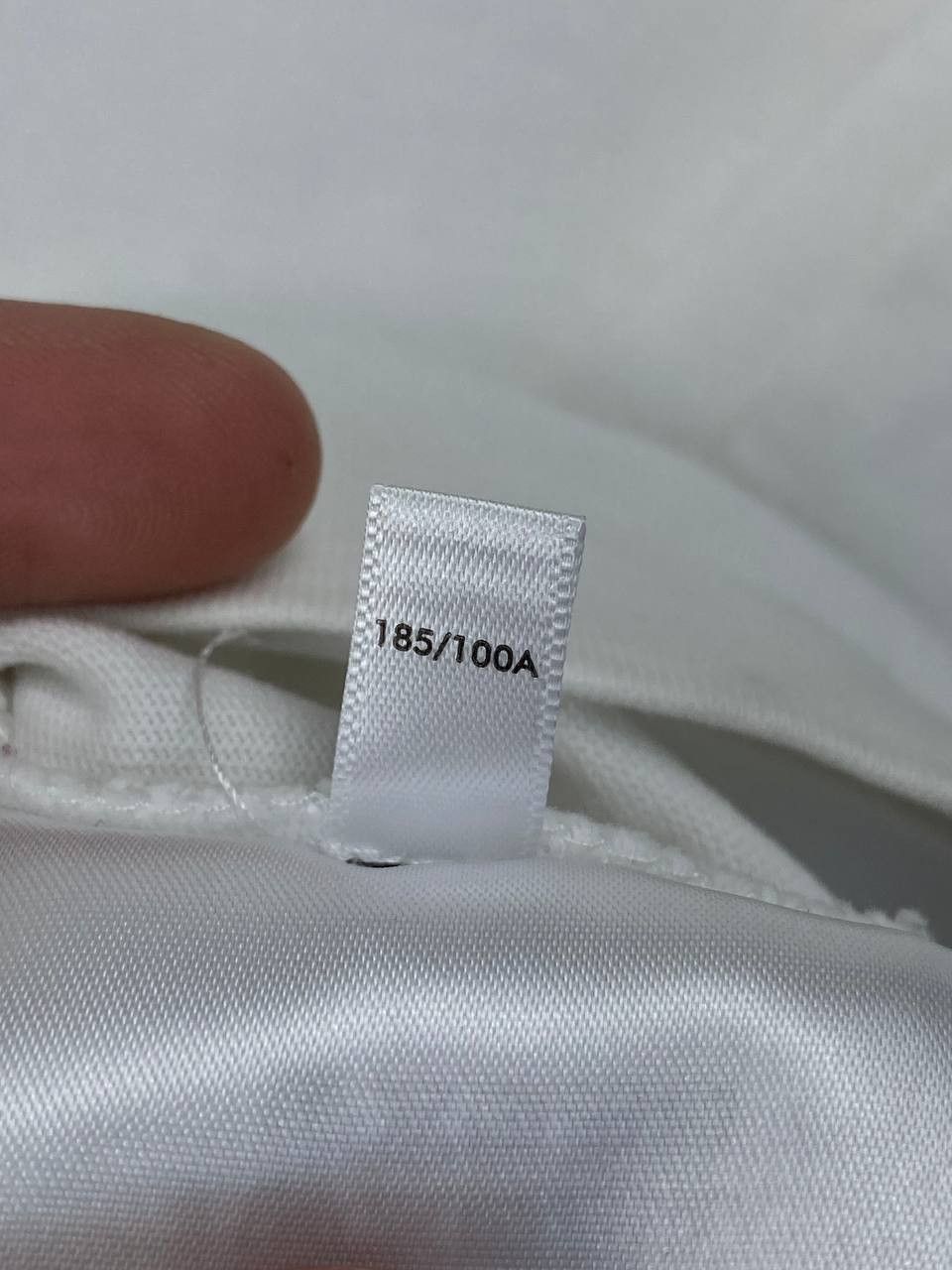 Givenchy Givenchy Embroidered Big Logo T-Shirt Men Size L White Size US L / EU 52-54 / 3 - 14 Thumbnail