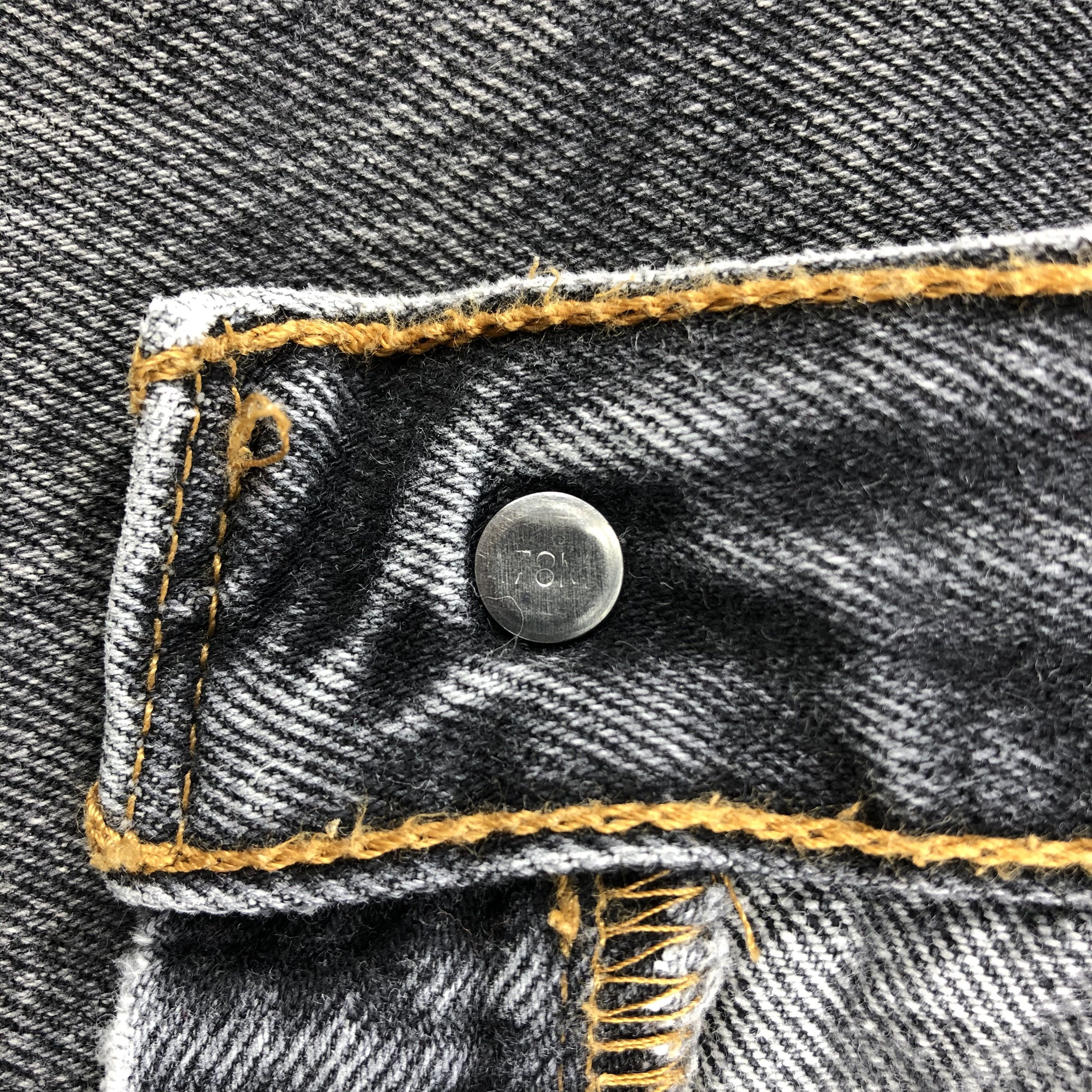 Levi's Vintage Faded Black Levis 501 Jeans-JM1666 Size US 35 - 10 Thumbnail