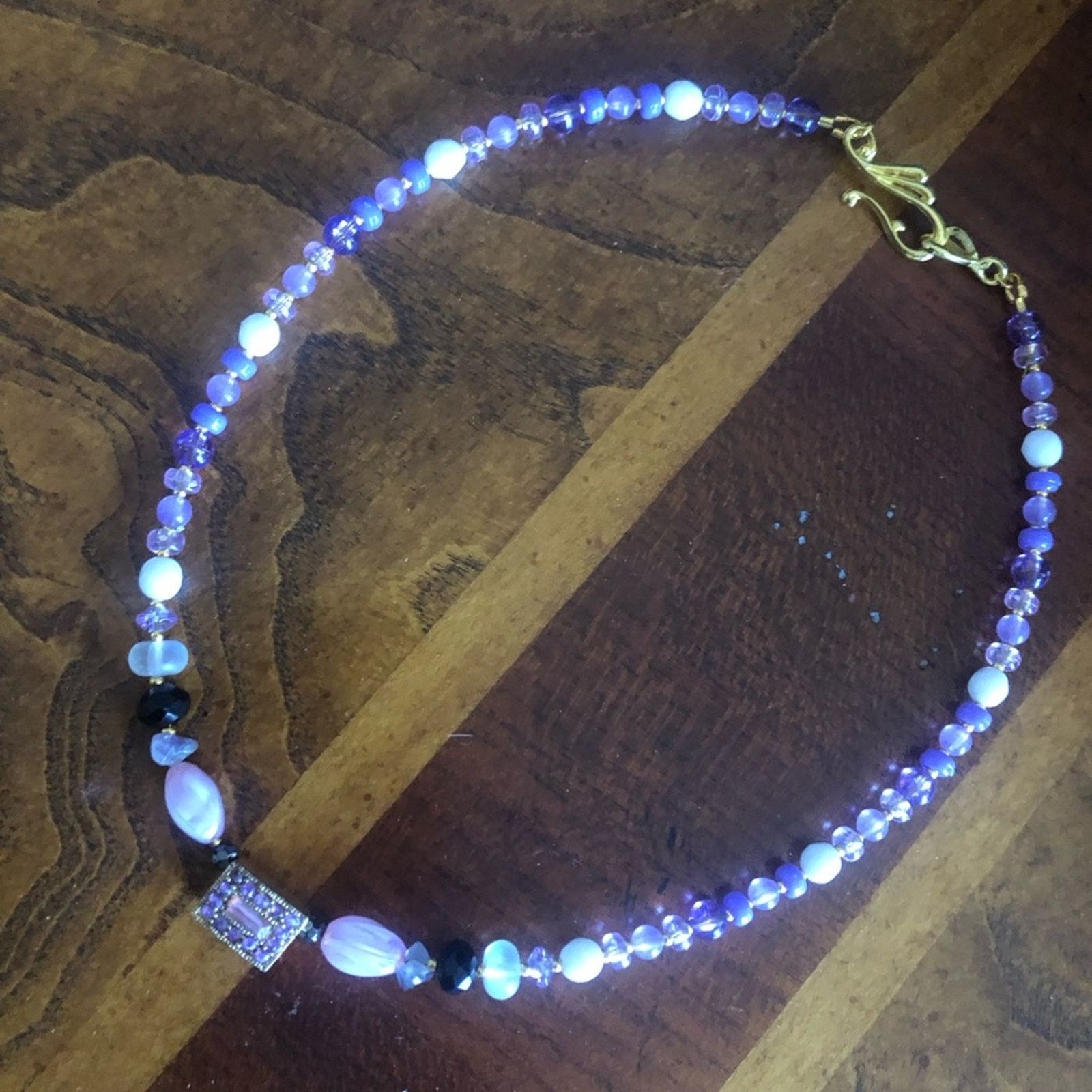 Handmade Handcrafted opal amethyst moon glow crystal beaded necklace Size ONE SIZE - 8 Thumbnail