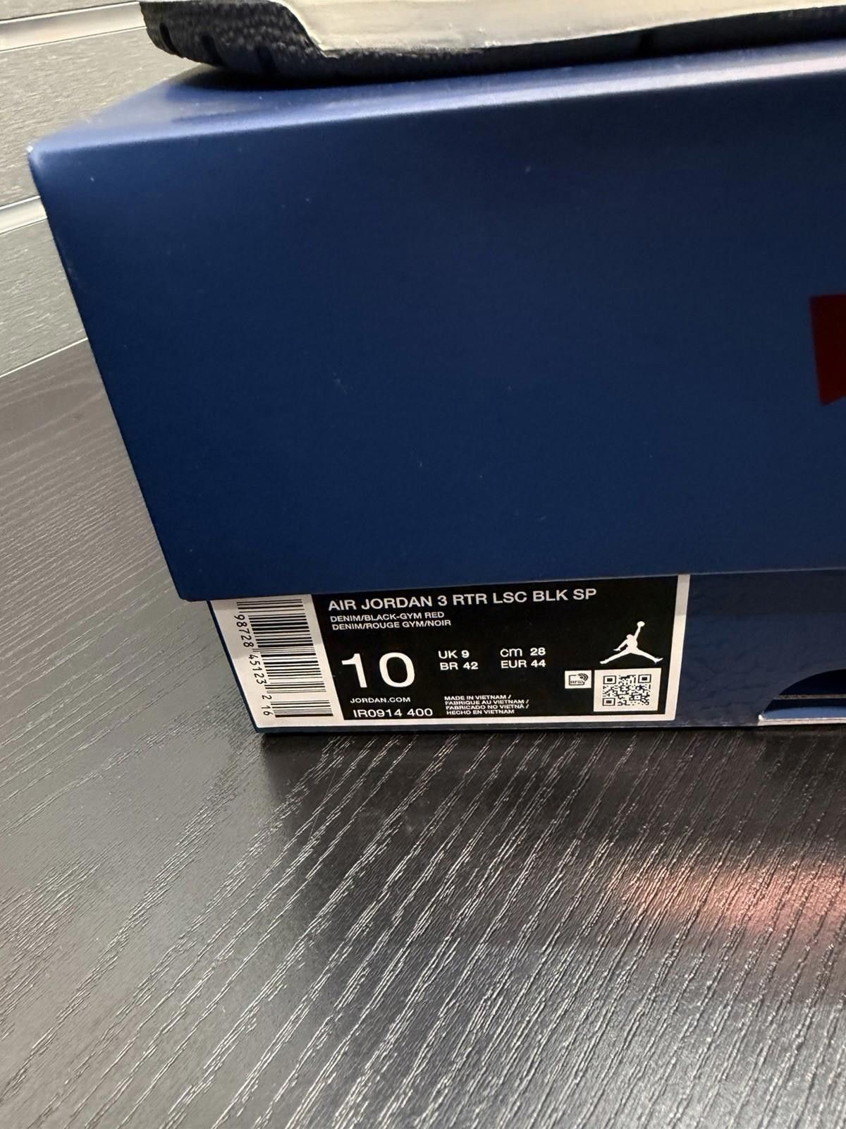 Jordan Brand Nike Air Jordan 3 Retro Levi’s Black IR0914-400 Men’s (10) Size US 10 / EU 43 - 11 Thumbnail