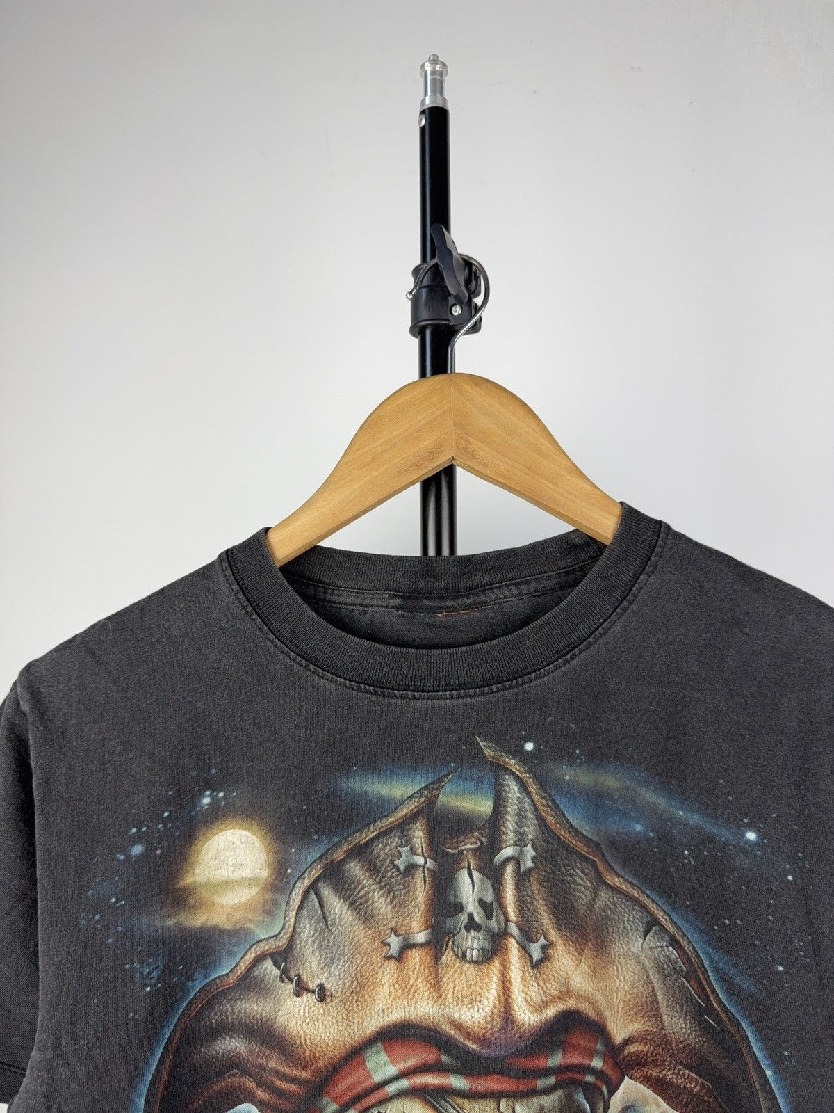 Vintage Vintage Pirate Skull Graphic Tee Y2K Rock Biker T-Shirt Size US S / EU 44-46 / 1 - 2 Thumbnail