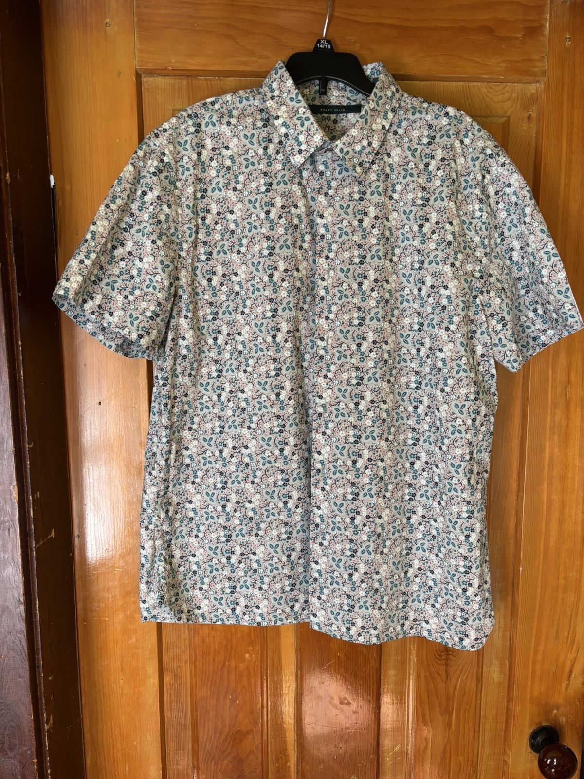 Perry Ellis Perry Ellis (Grey, Blue Floral) Short Sleeved Size US L / EU 52-54 / 3 - 1 Thumbnail