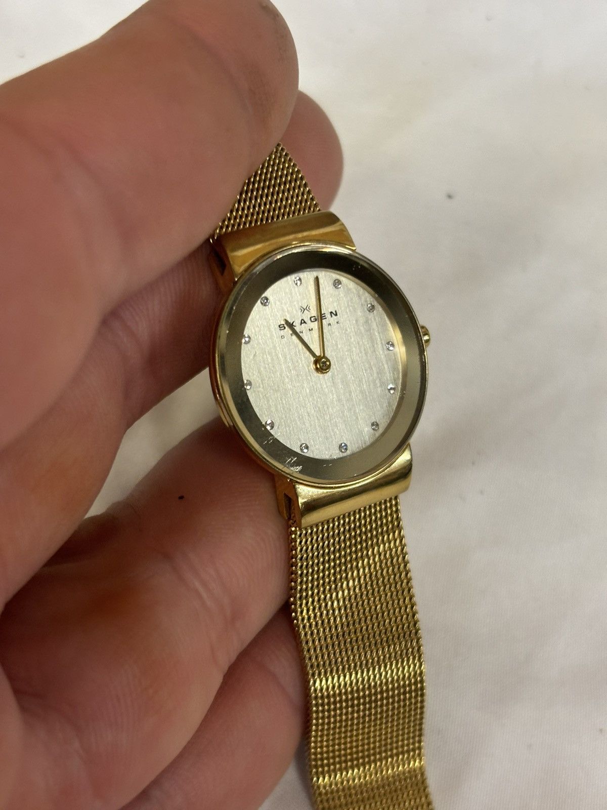 Skagen Skagen Gold Tone Mesh Band! New Battery! Size ONE SIZE - 9 Thumbnail