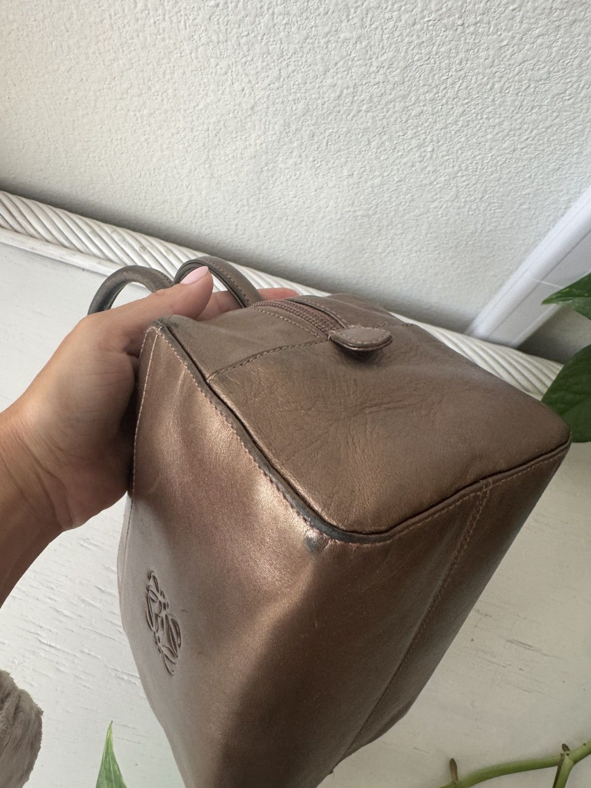Loewe Loewe Mini Top Handle Bag – Bronze leather Size ONE SIZE - 15 Thumbnail