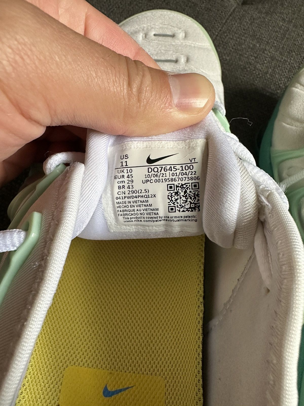 Nike Nike Air Vapormax Plus Size US 11 / EU 44 - 5 Thumbnail