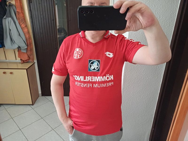 Lotto Sport Lotto Mainz 2019-20 home shirt Size US L / EU 52-54 / 3 - 10 Thumbnail