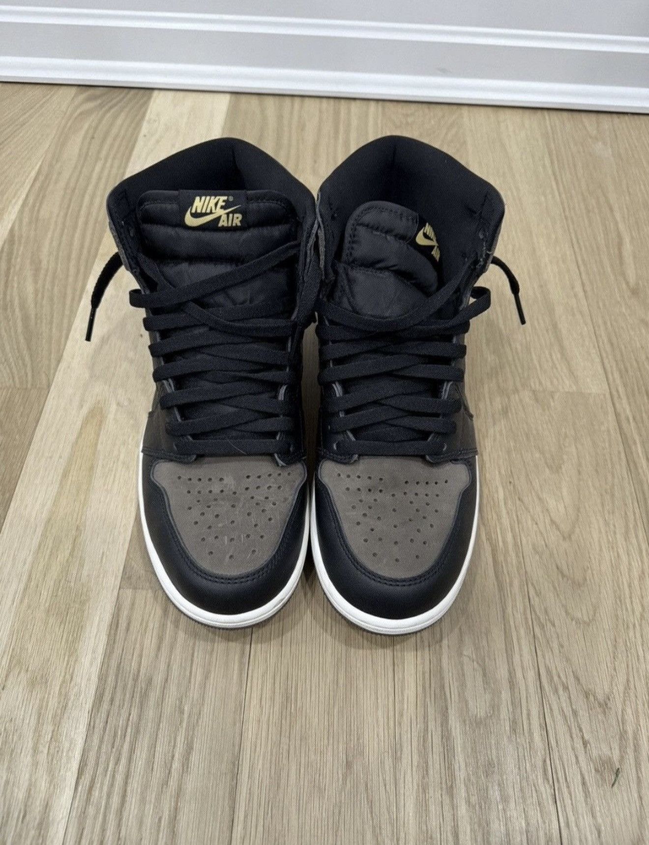 Jordan Brand Jordan 1’s Size US 9.5 / EU 42-43 - 3 Thumbnail