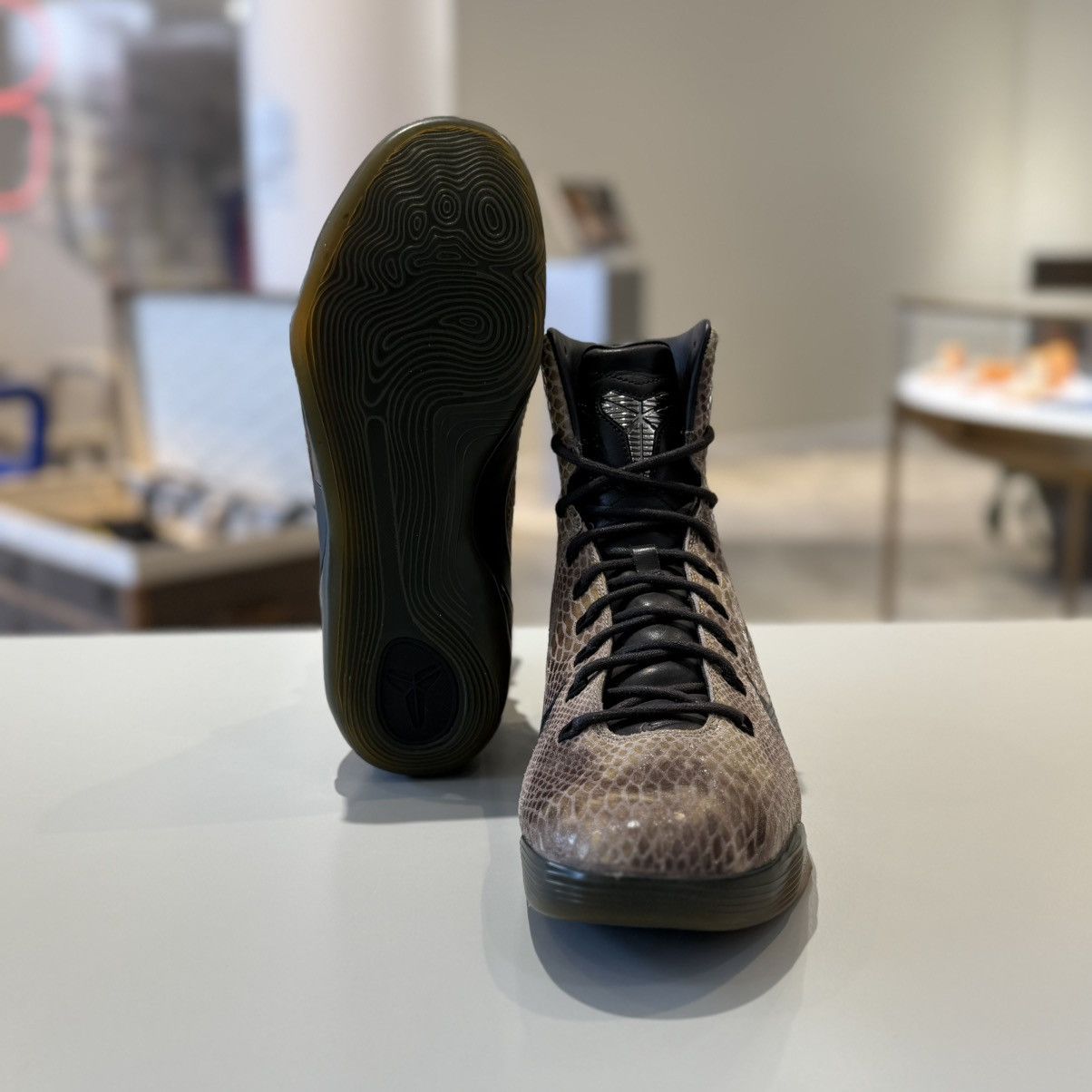 Nike Nike Kobe 9 EXT High Snakeskin Size US 10 / EU 43 - 4 Thumbnail