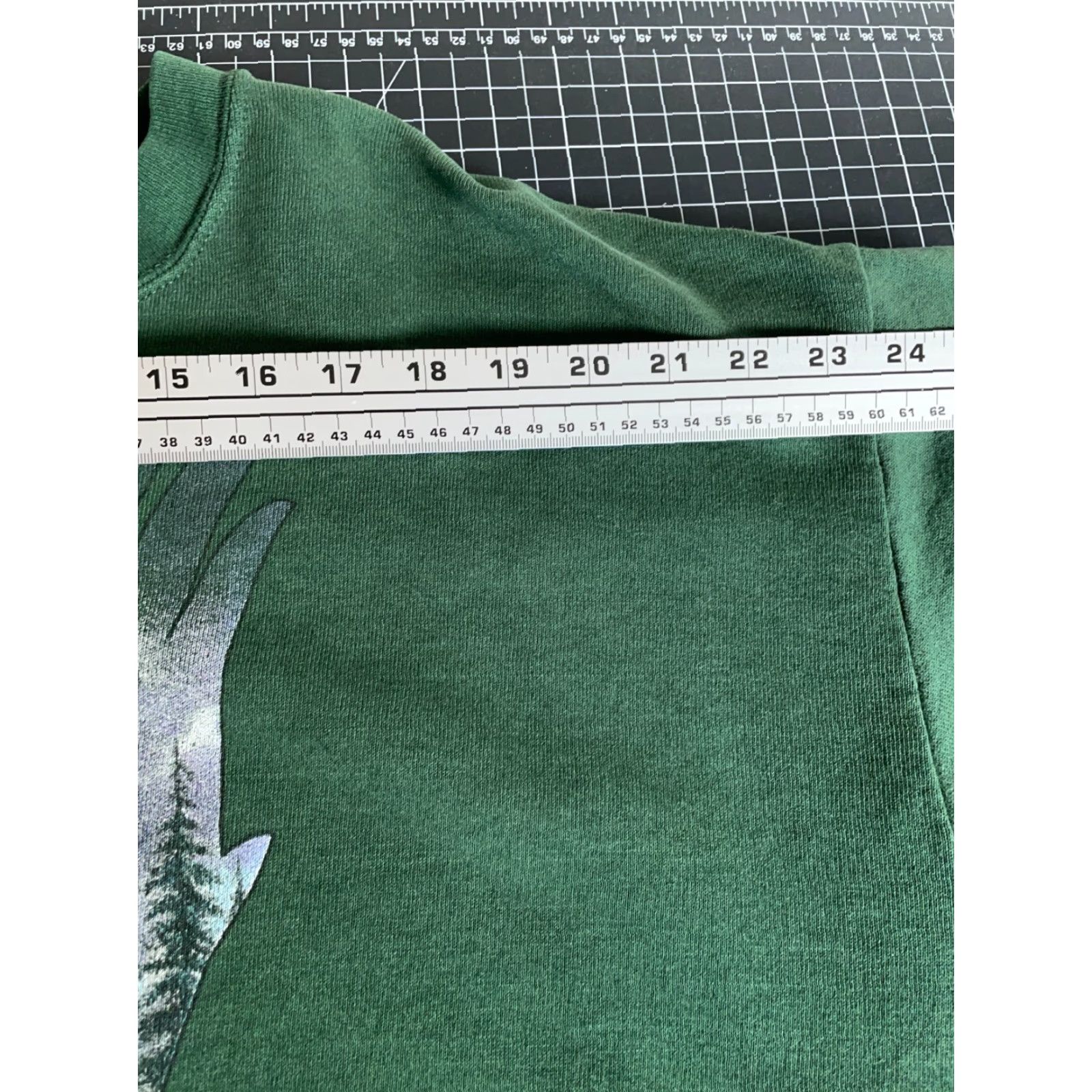 Vintage Vintage Wolf 90s Collage Sweatshirt Large Green 50/50 Blend Cotton Cotton Blend Fleece Graphic Print Crew Neck Long Sleeve Sweatshirt Men Regular Bio? Size US L / EU 52-54 / 3 - 7 Thumbnail