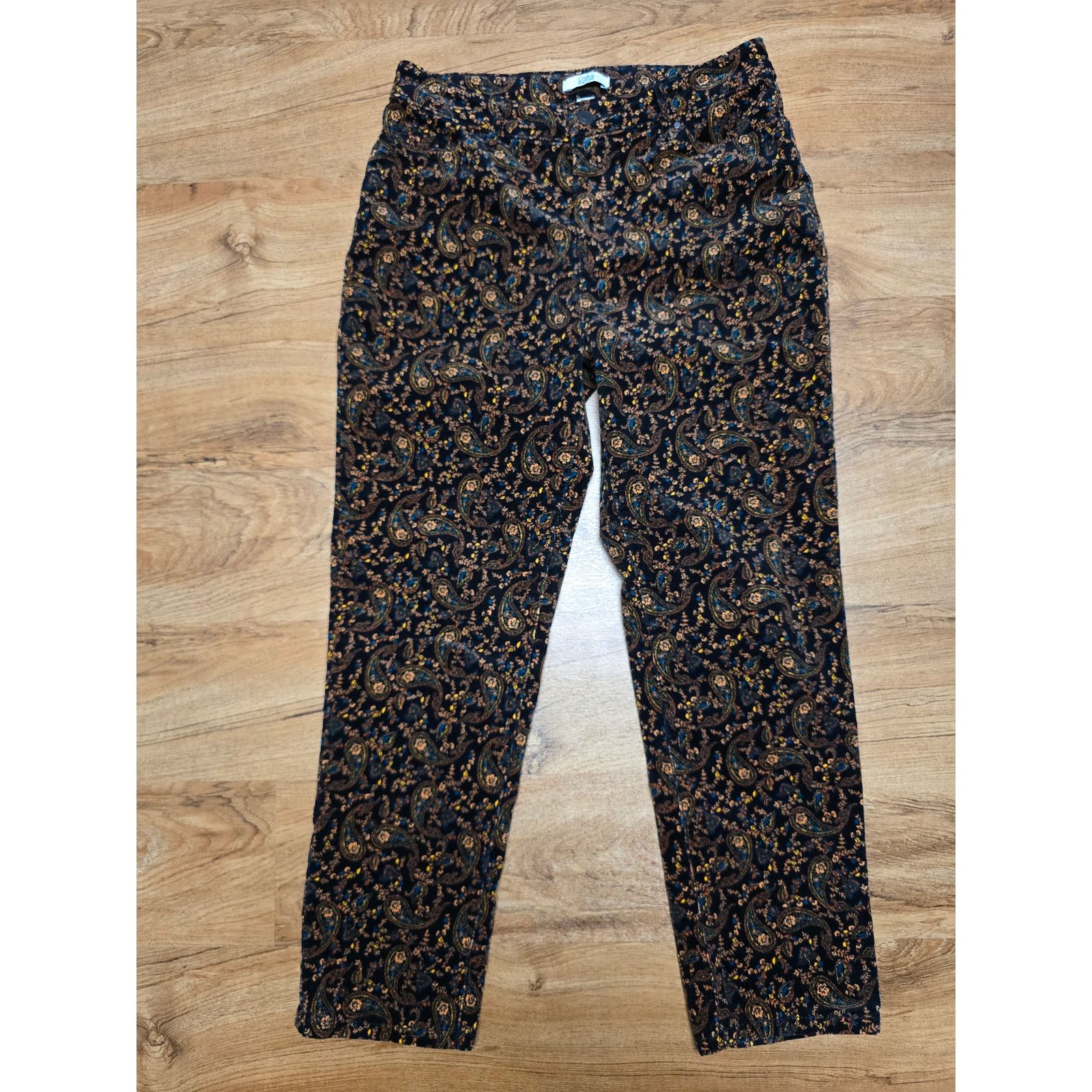 Croft & Barrow Croft & Barrow Paisley Corduroy Pants Floral Multicolor 10P Size US 30 / EU 46 - 1 Thumbnail