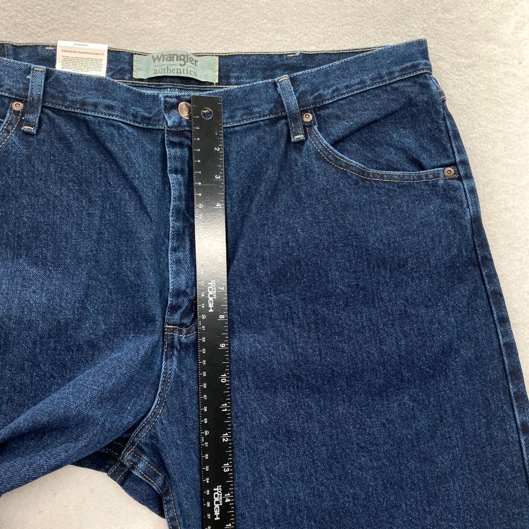 Wrangler Wrangler Authentics Jeans Men 40x30 Relaxed Fit Straight Dark Blue Denim Size US 40 / EU 56 - 7 Thumbnail