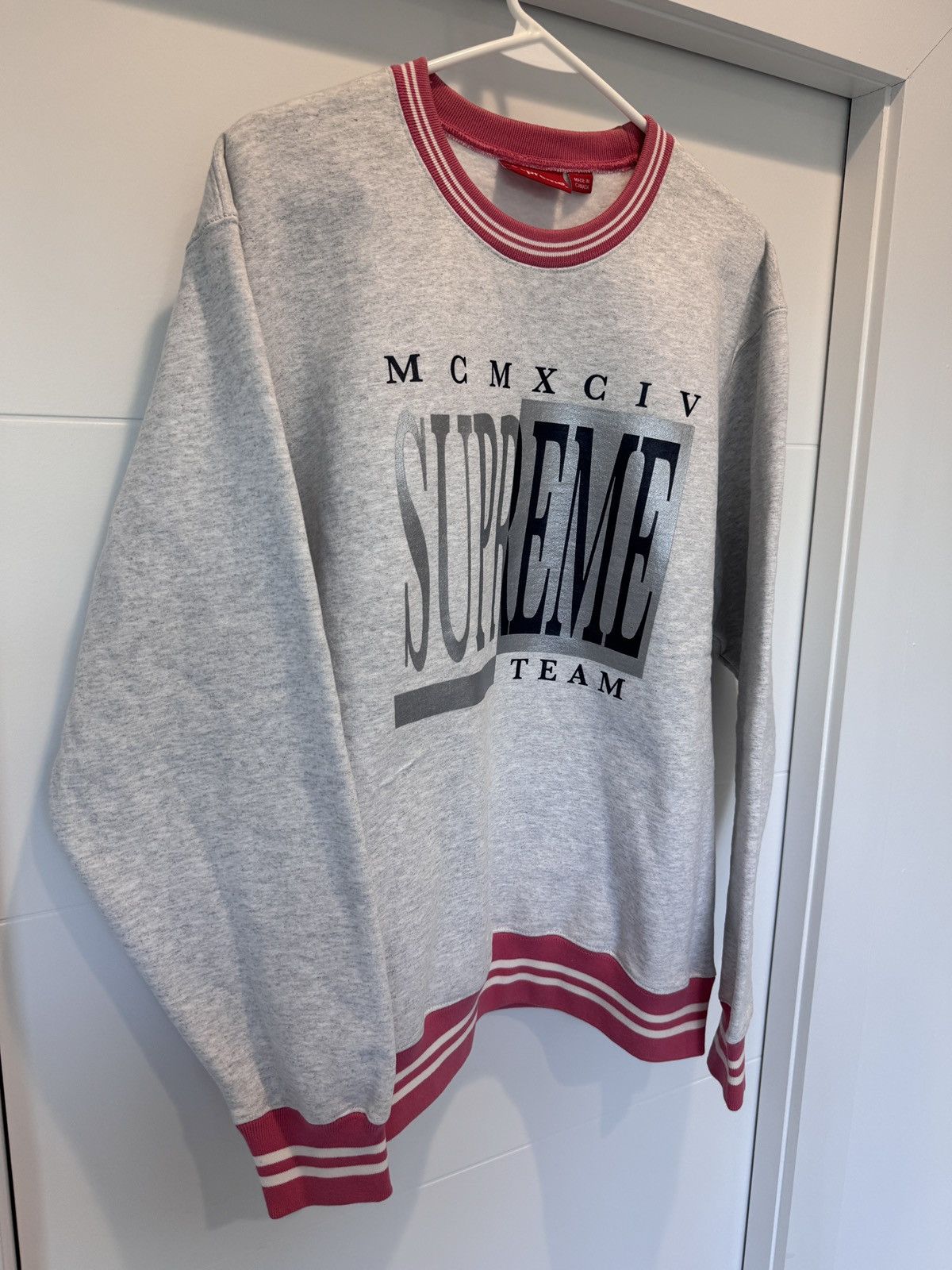 Supreme Supreme Mens Supreme Team Red Grey Crewneck Sweater size L Size US L / EU 52-54 / 3 - 2 Thumbnail