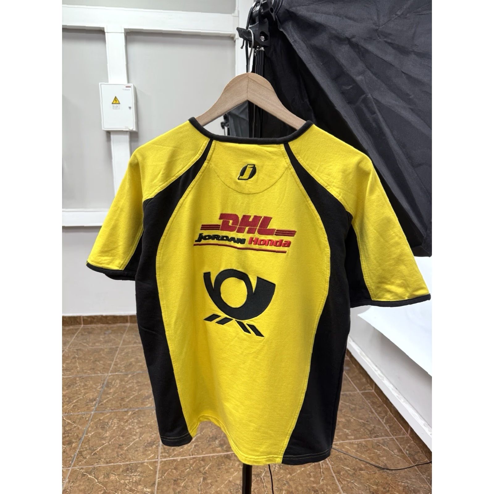 Puma VINTAGE 90s Jordan Honda F1 Team Puma DHL Deutsche Post Polo T-Shirt Mens M Yellow Puma DHL Deutsche Post 90s Shoes? Size US M / EU 48-50 / 2 - 2 Thumbnail