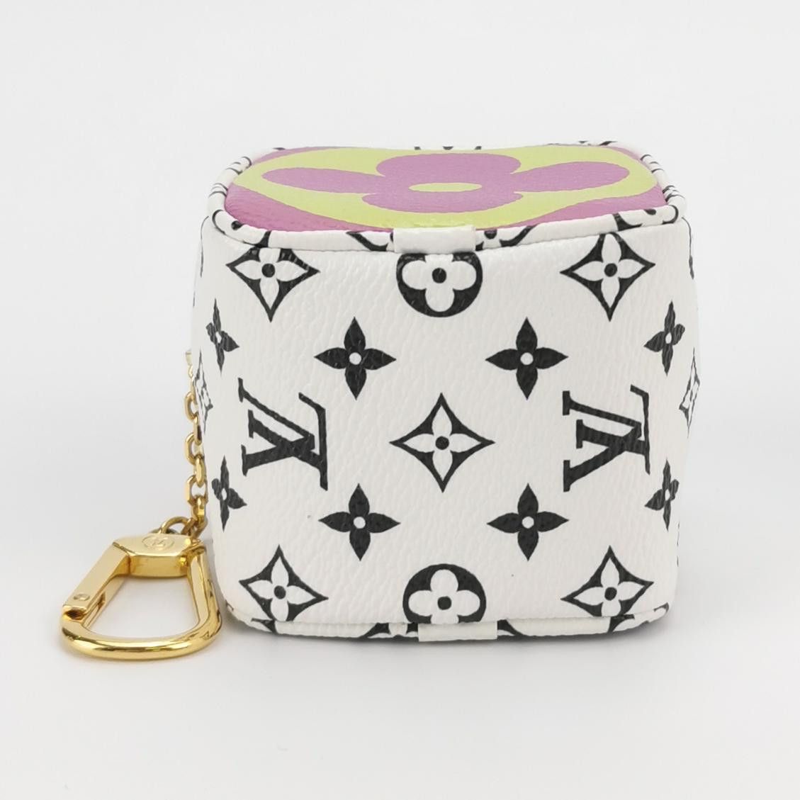 Louis Vuitton Louis Vuitton (LV) cube contrast color monogram coin purse Size ONE SIZE - 4 Thumbnail