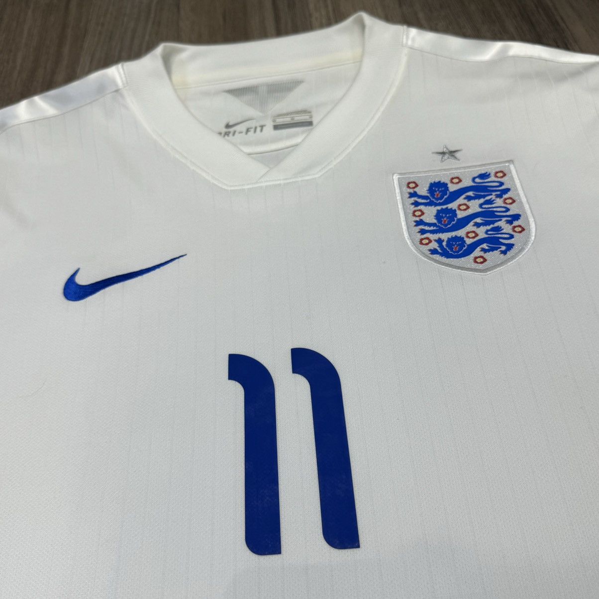 Nike England 14/15 home shirt #11 Welbeck Size US M / EU 48-50 / 2 - 3 Thumbnail