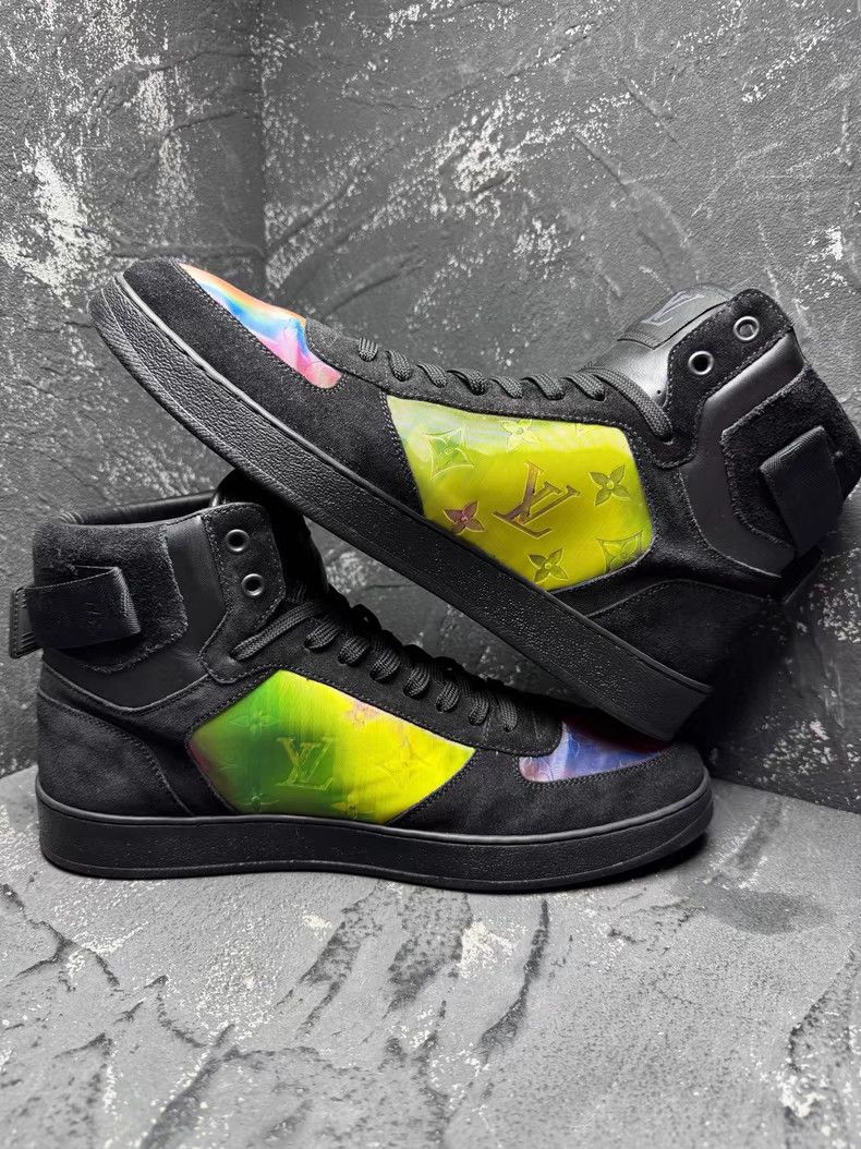 Louis Vuitton Black Iridescent All-Over Print Sneakers. Q10 Size US 10 / EU 43 - 4 Thumbnail