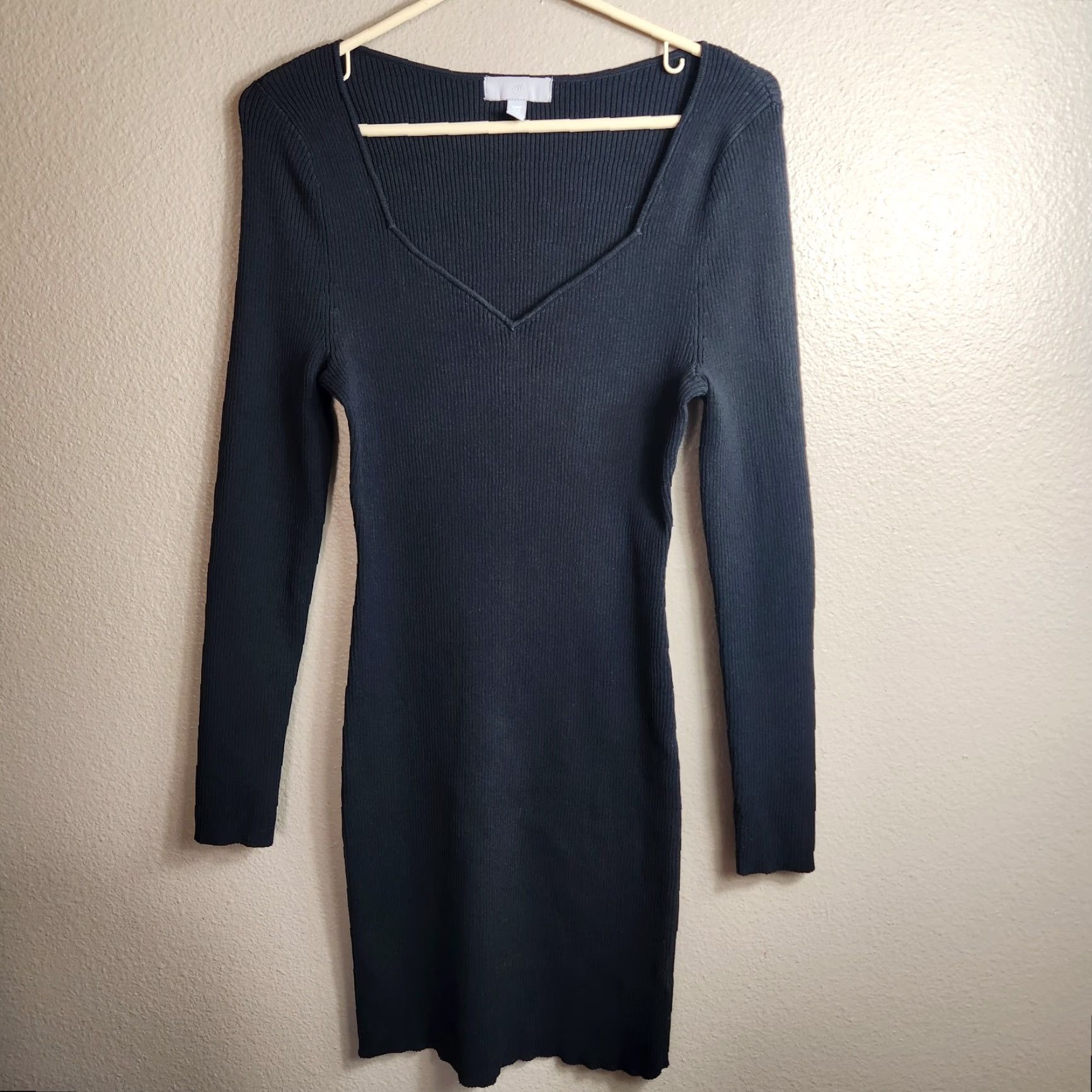 H&M H&M Womens Dress M Black Rib-Knit Long Sleeve Sweetheart Neckline Bodycon Size M / US 6-8 / IT 42-44 - 2 Thumbnail