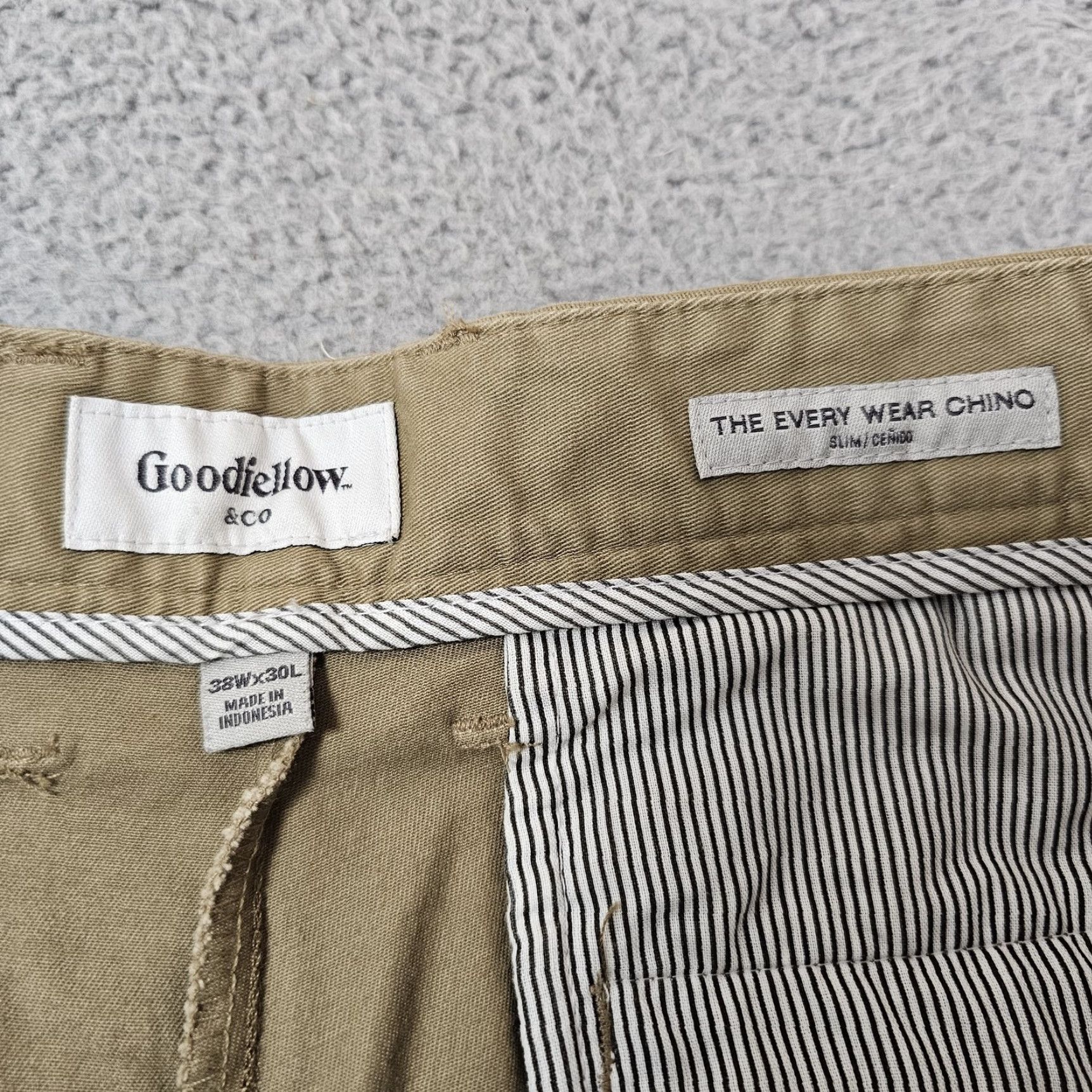 Vintage Goodfellow & Co Pants Men Slim Chino 38x30 Beige Stretch Casual Business Travel Khaki 5 Pocket Zip Fly Button Mens Size US 38 / EU 54 - 3 Thumbnail