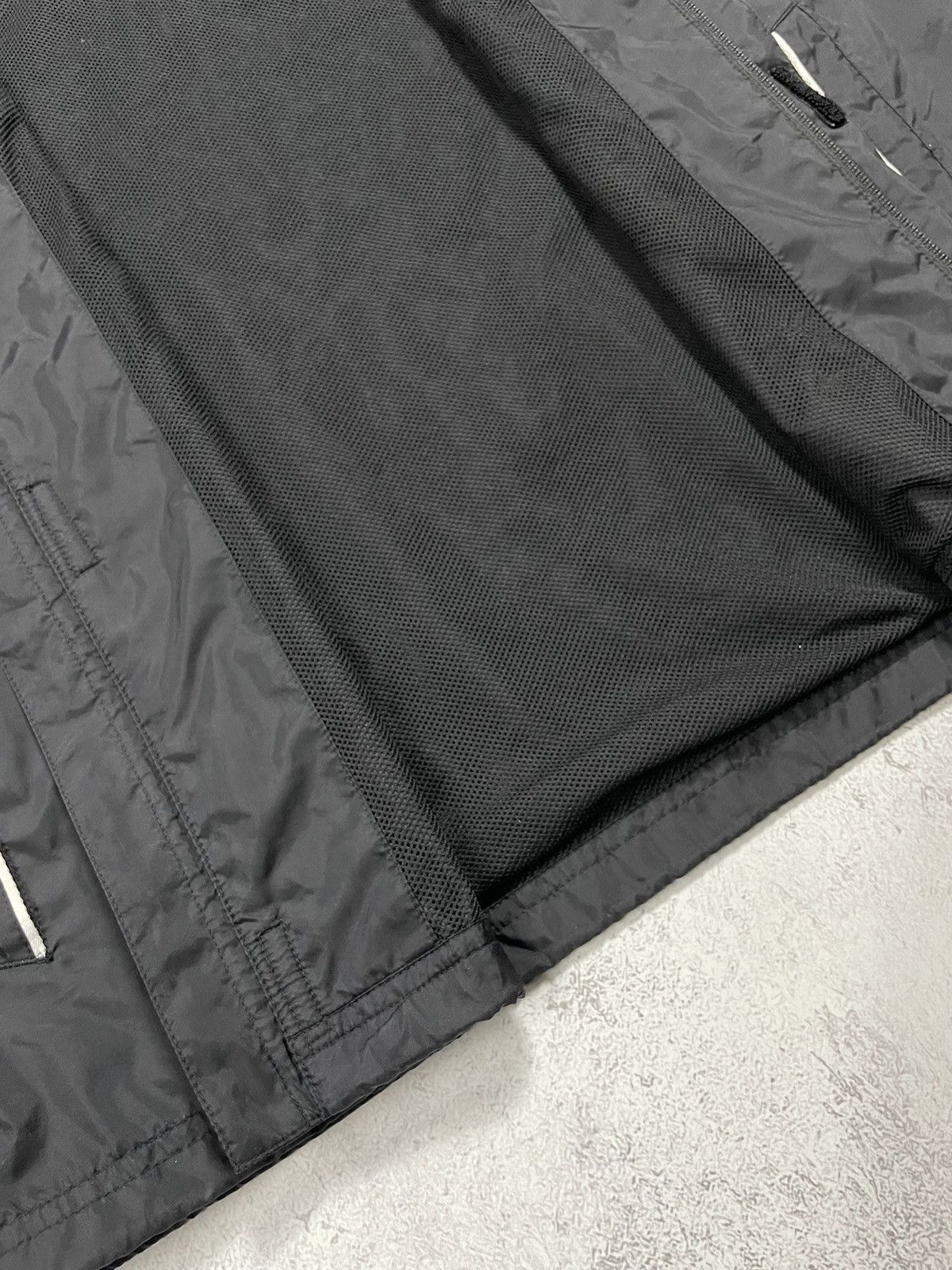 Vintage Adidas Windbreaker Rain Jacket Sportswear Size L Size US L / EU 52-54 / 3 - 7 Thumbnail
