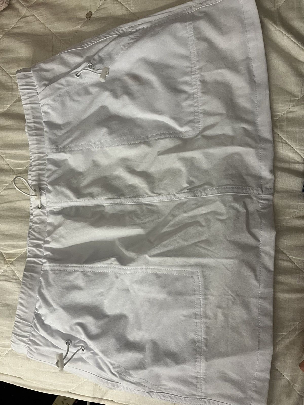 PRINCESS POLLY Princess Polly white cargo skirt Size 30" / US 8 / IT 44 - 1 Preview