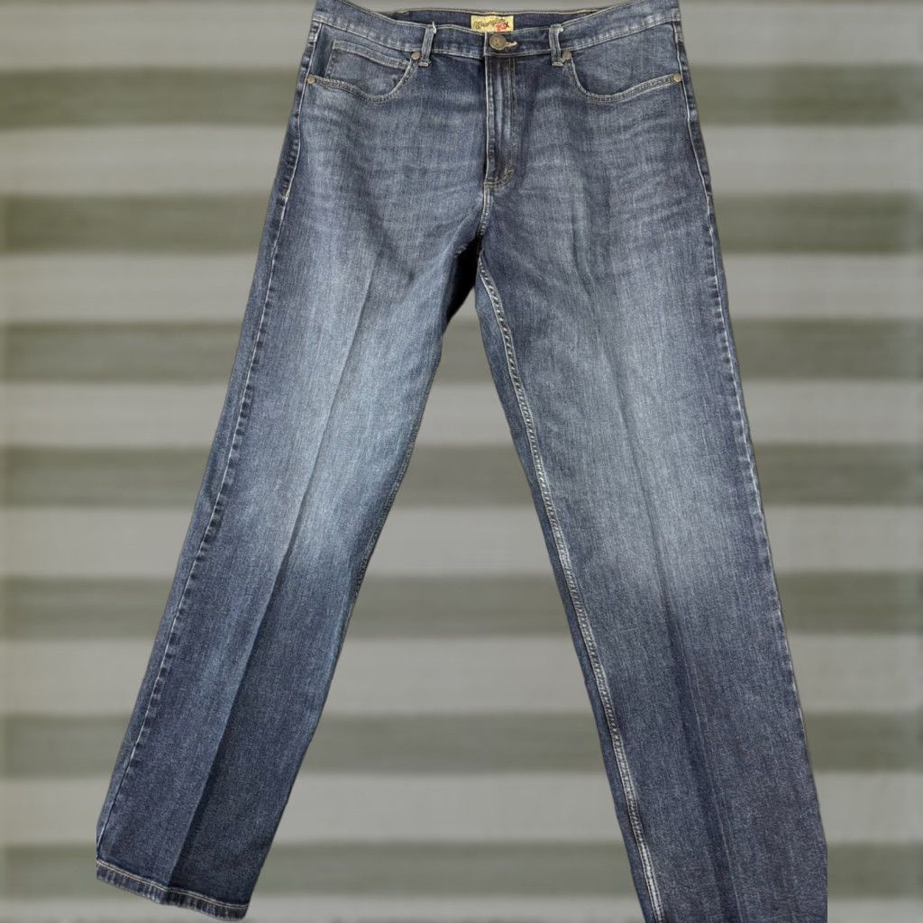 Wrangler Wrangler Jeans Mens 36x34 Blue Denim Stretch Straight Leg Five Pockets Size US 36 / EU 52 - 1 Thumbnail