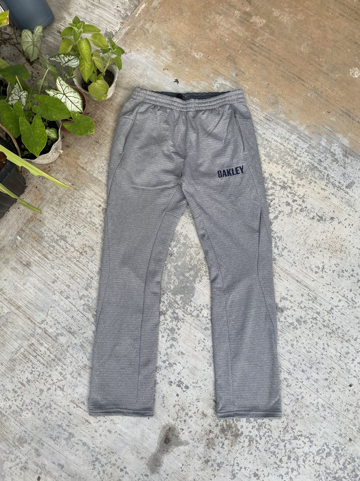 image of Steals Oakley Type-01 Pants in Grey, Men's (Size 31)