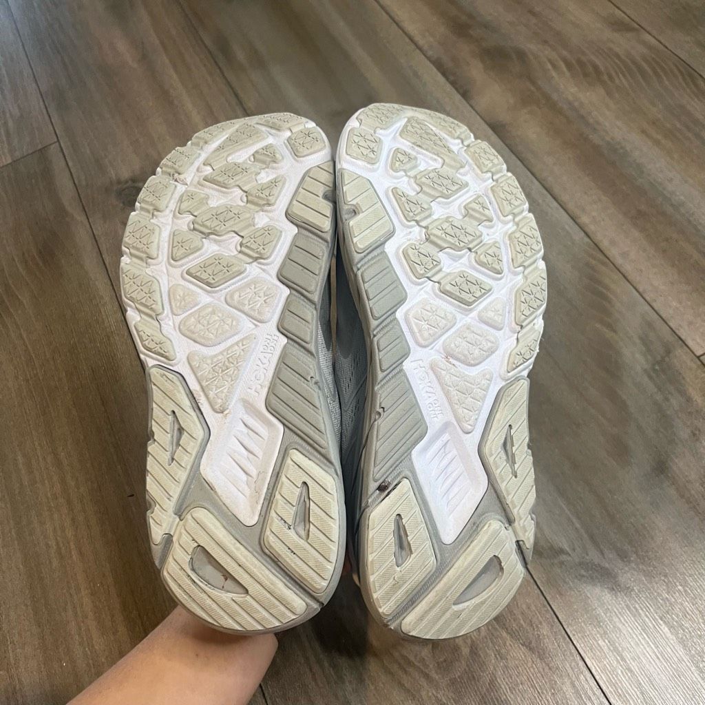 Hoka Hoka One One Ahari 5 Athletic Shoe Women 9.5 Size US 9.5 / IT 39.5 - 6 Thumbnail