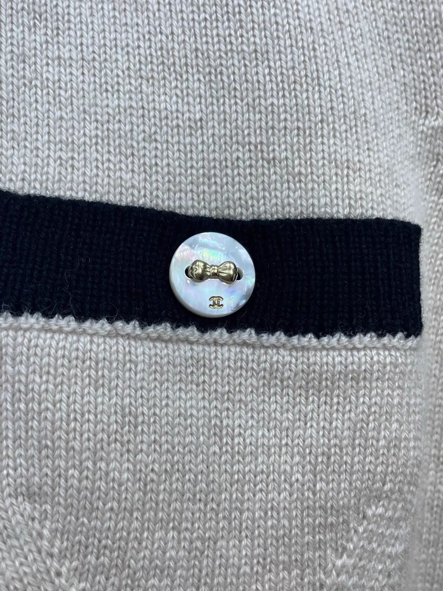 Chanel Chanel 25K Cashmere Knit Sweater 34 99 New w/ Tags Size XS / US 0-2 / IT 36-38 - 7 Thumbnail