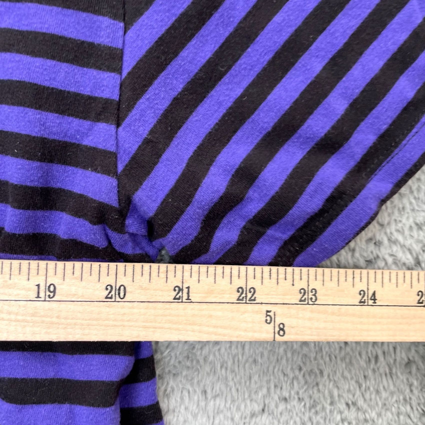 Disney Disney Shirt Womens 2XL Purple Her Universe Hocus Pocus Striped Logo Embroidered Size XXL / US 16-18 / IT 52-54 - 7 Thumbnail