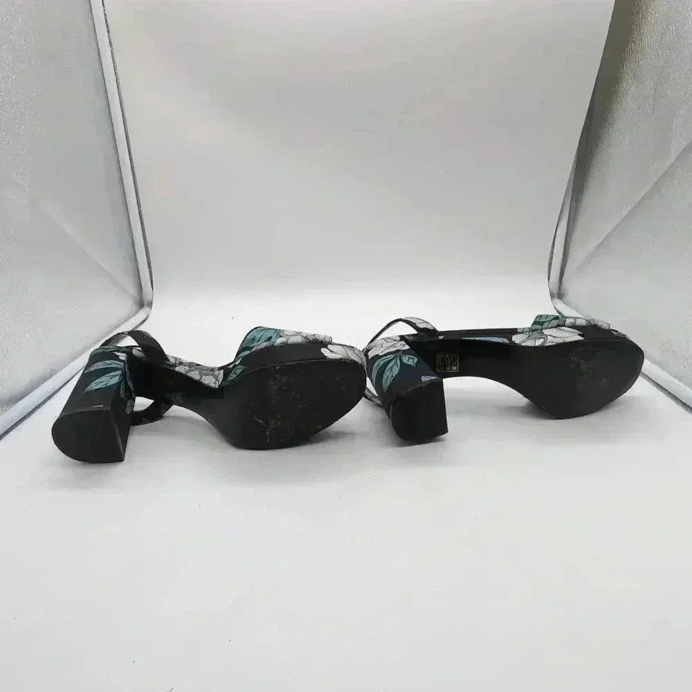 Designer Charles and Keith Floral Pattern Platform Sandals Blue Size US 8 / IT 38 - 6 Thumbnail
