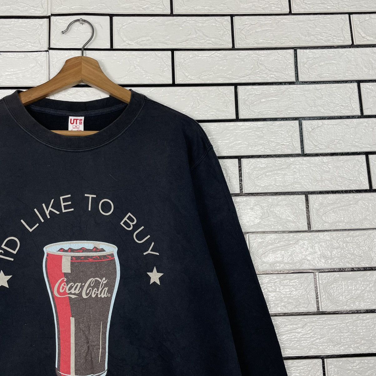 Uniqlo Uniqlo Coca Cola Sweatshirt Size US M / EU 48-50 / 2 - 5 Thumbnail