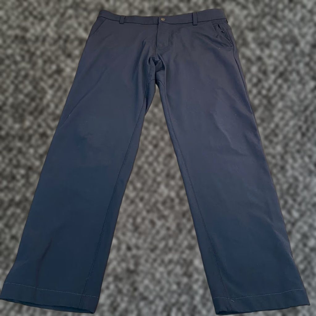 Lululemon Lululemon ABC Pants Mens 34 Charcoal Black Athletic Technical Travel Chino Straight Leg Pockets Zipper Button Logo 34 in 31 in Regular Mens Size US 34 / EU 50 - 1 Thumbnail