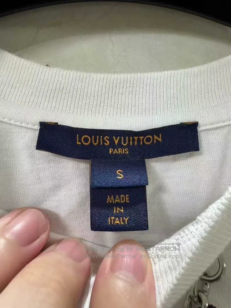 Louis Vuitton Louis Vuitton White chain reverse logo short sleeve Size US S / EU 44-46 / 1 - 3 Thumbnail