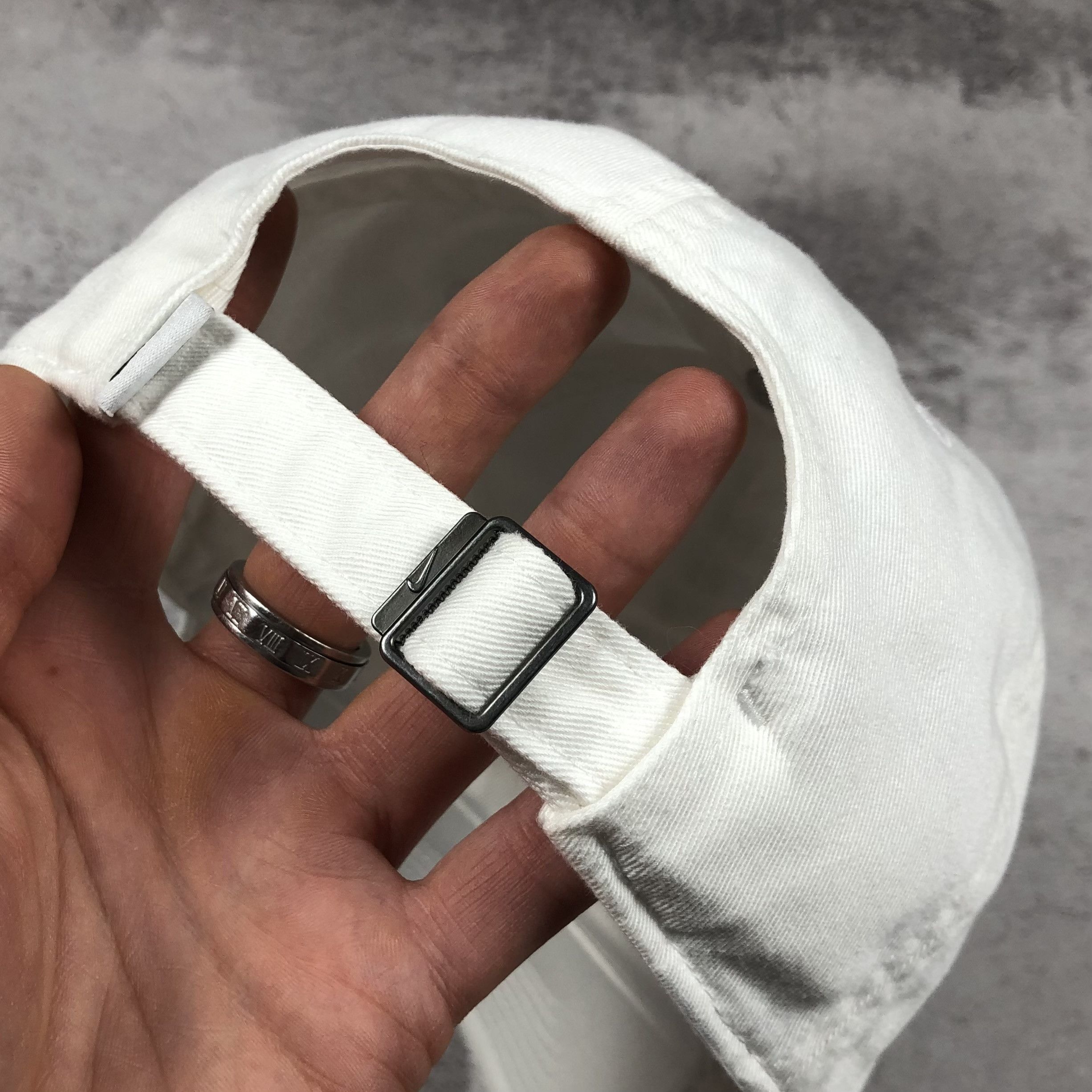Nike Y2K Nike Swoosh Logo White Cap Size ONE SIZE - 8 Thumbnail