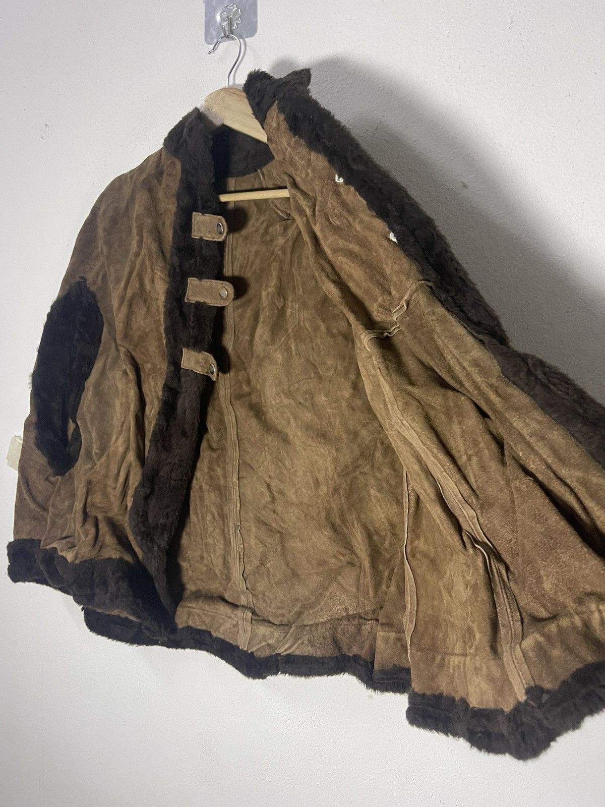 Other Vintage 70s Suede and Faux Fur Poncho Cape Size US L / EU 52-54 / 3 - 8 Thumbnail