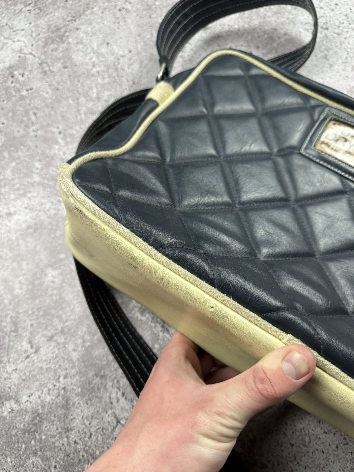 Japanese Brand VINTAGE JAPANESSE SUPERDRY LEATHER EVISU MESSRNGER BAG Size ONE SIZE - 8 Thumbnail