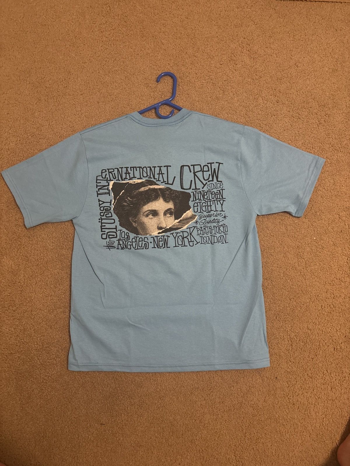 Victoria Tee