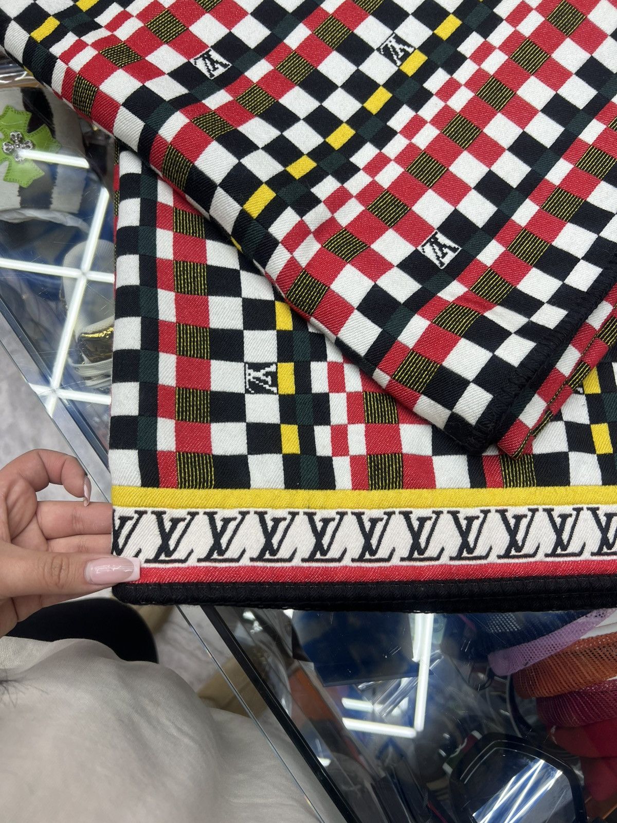 Louis Vuitton Louis Vuitton Damier Check Blanket Size ONE SIZE - 2 Thumbnail