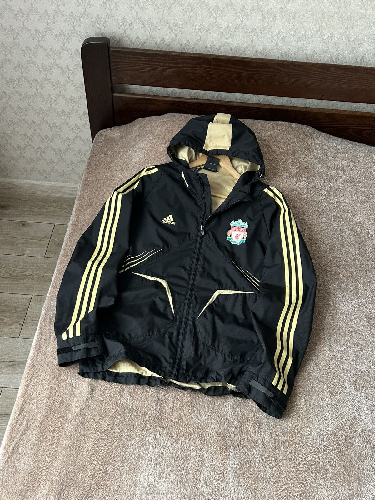 Adidas Adidas FC Liverpool Vintage 2008 man's jacket size XL Size US XL / EU 56 / 4 - 1 Thumbnail