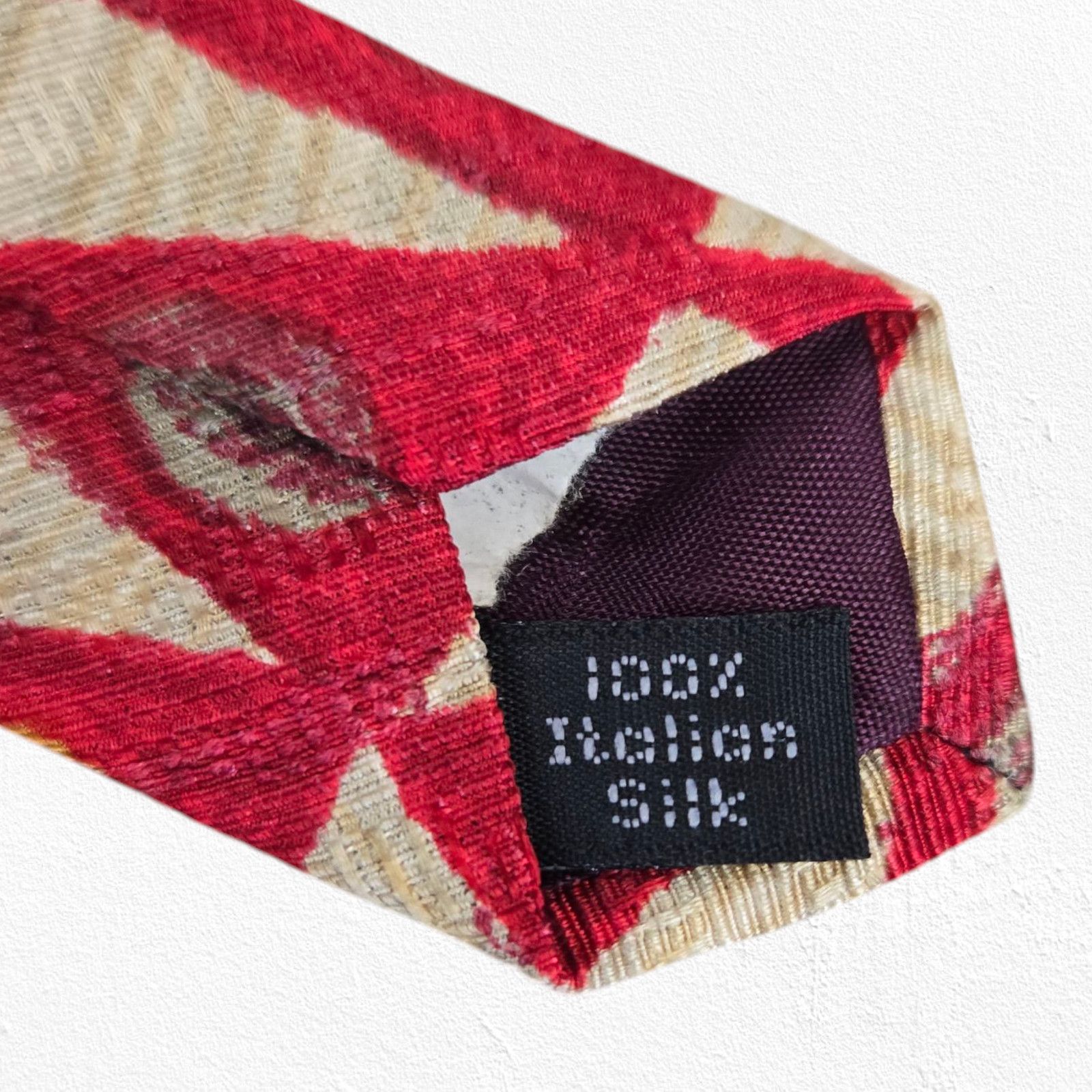 Bugatti Vintage Bugatti Red Bold Geometric Designer Silk Neck Tie Size ONE SIZE - 4 Thumbnail