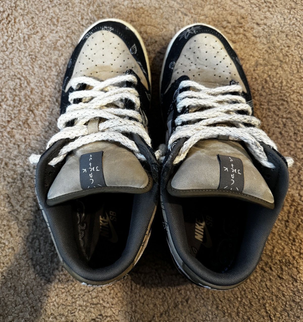 Nike × Travis Scott Nike SB Dunk Low Travis Scott Cactus Jack - Men Size 10.5 Size US 10.5 / EU 43-44 - 4 Thumbnail